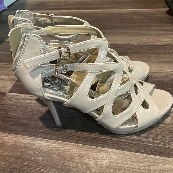 Daisy Fuentes heels - Picture 1 of 5